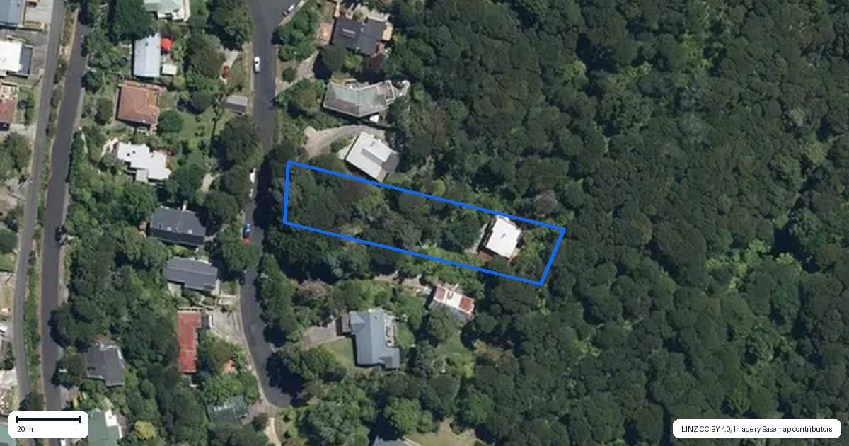 Property context map for 8 Selwyn Avenue, Glen Eden, Auckland