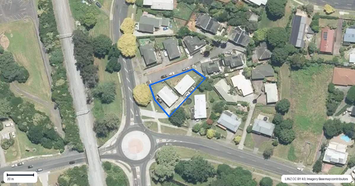 Property context map for 11 Cape Hill Road, Pukekohe