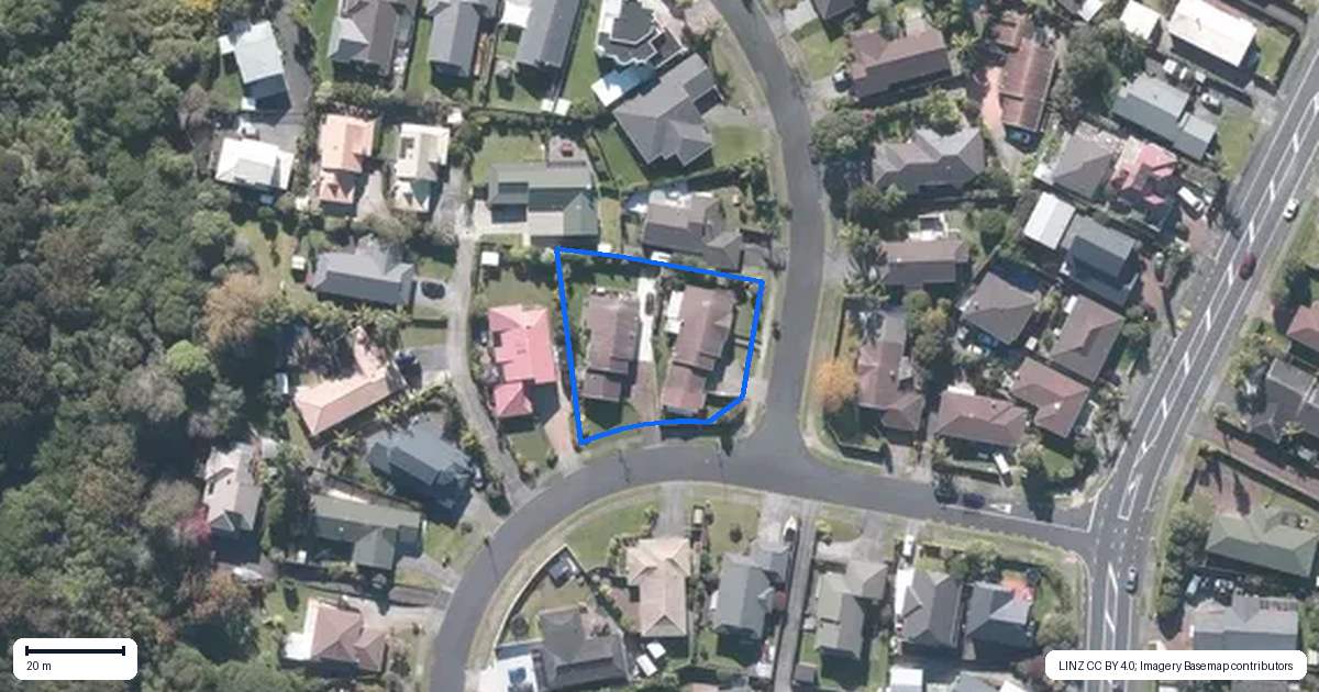 Property context map for 2 Woodview Rise, Botany Downs, Auckland