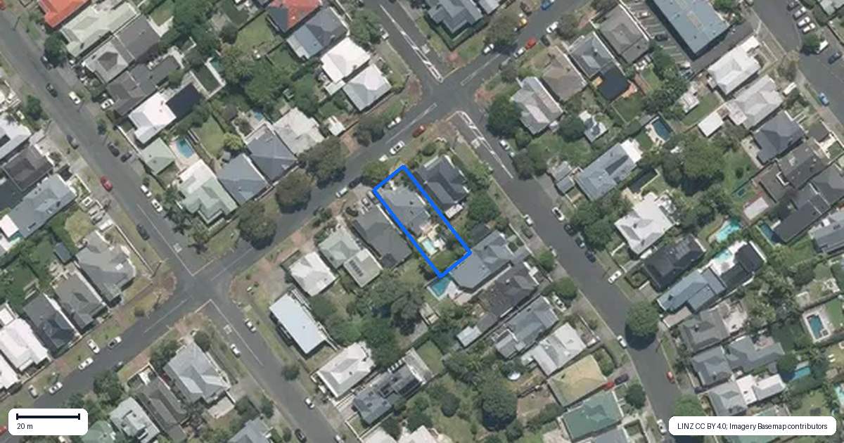 Property context map for 102 Crummer Road, Grey Lynn, Auckland
