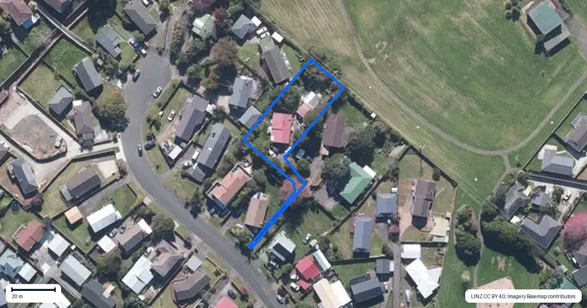 Property context map for 9 Imperial Place, Henderson, Auckland
