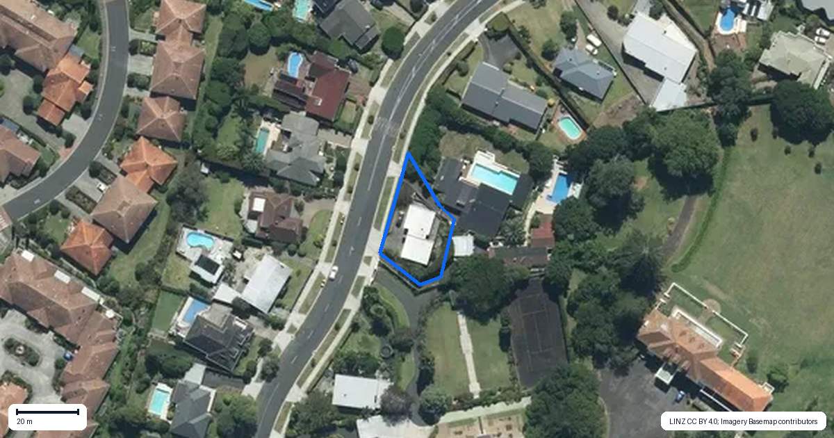Property context map for 56 Roberta Avenue, Glendowie, Auckland