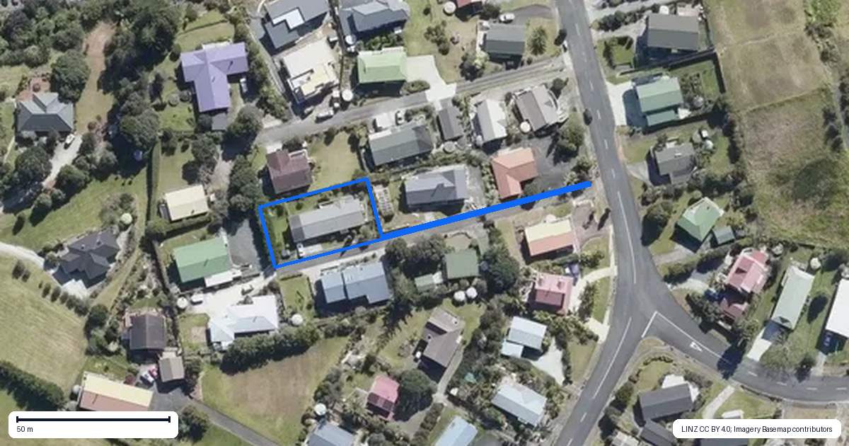 Property context map for 37 Stratford Drive, Cable Bay