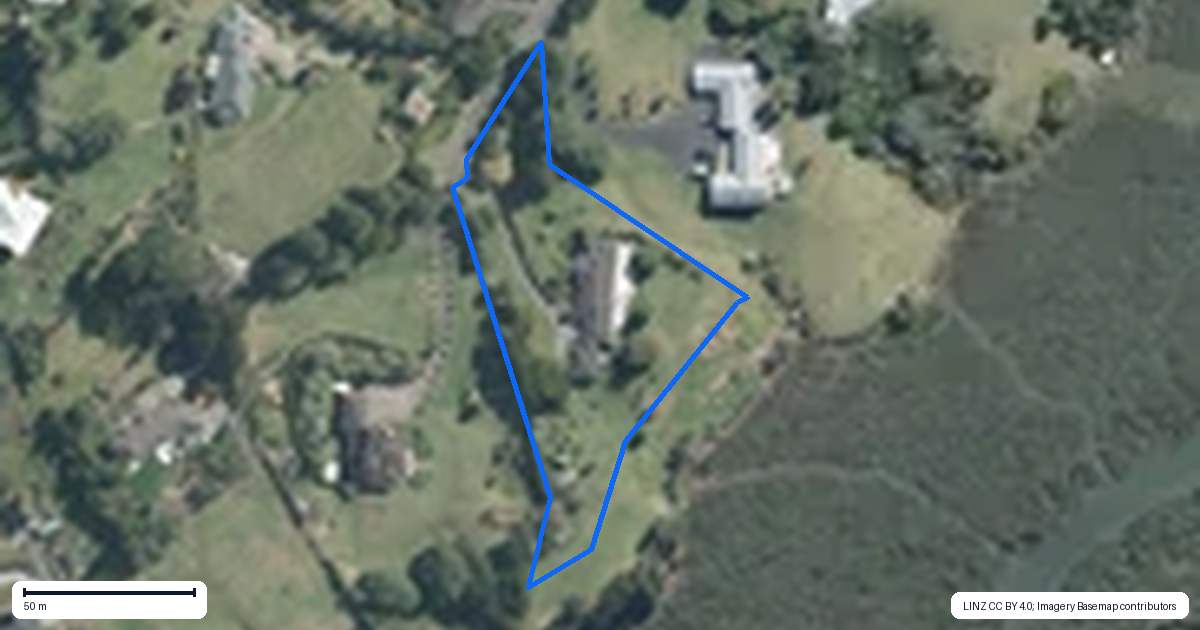 Property context map for 85 Whangaparaoa Road, Red Beach, Whangaparaoa