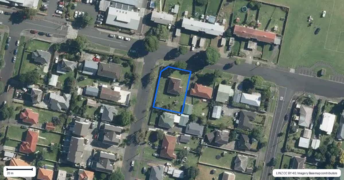 Property context map for 107 Point England Road, Point England, Auckland