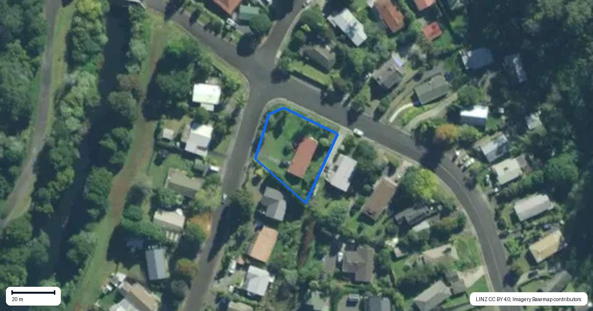 Property context map for 2 Amokura Drive, Kerikeri