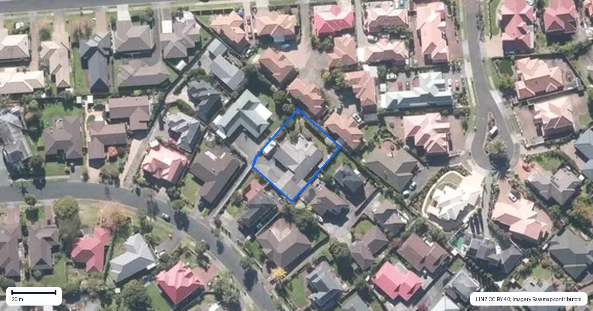 Property context map for 18 Simmental Crescent, Somerville, Auckland