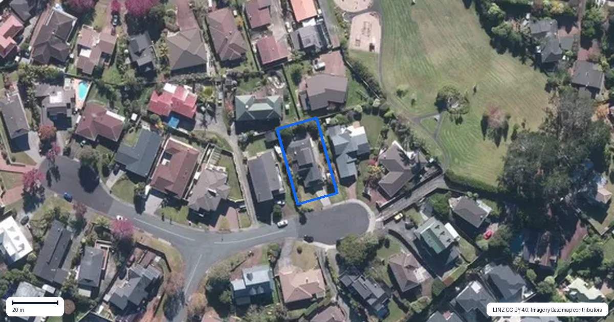 Property context map for 20 Tatyana Place, Massey, Auckland