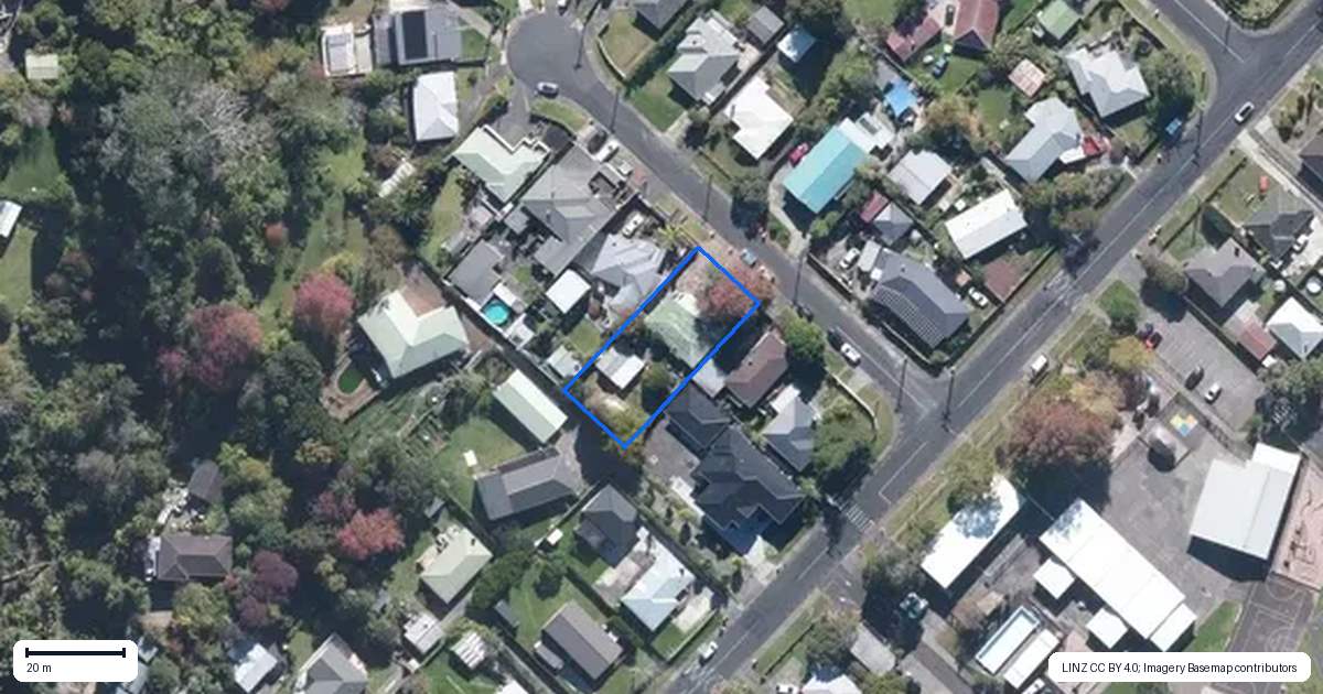 Property context map for 4 Beazley Place, Glendene, Auckland