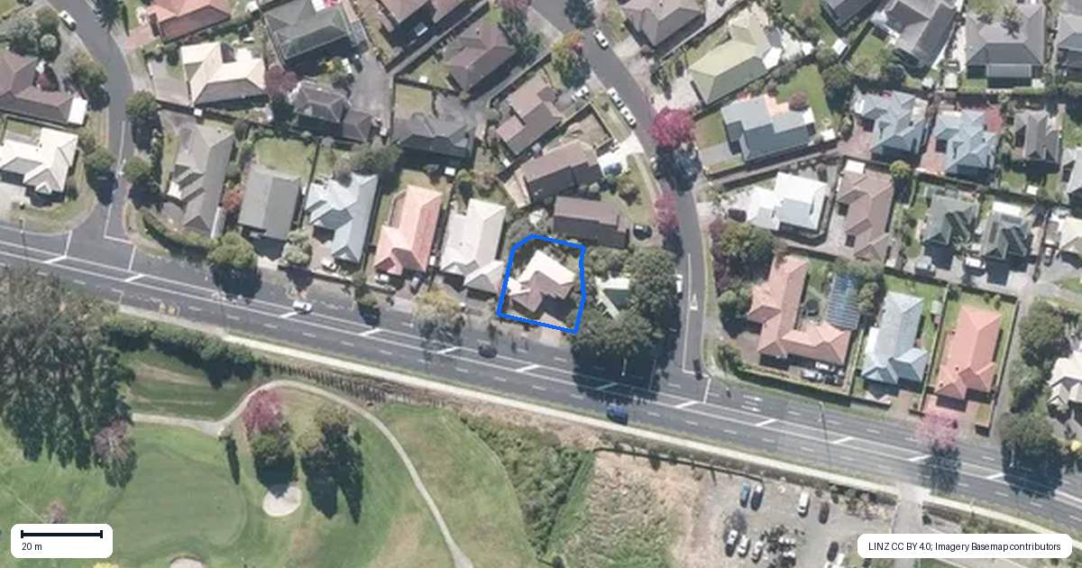 Property context map for 260 Cascades Road, Botany Downs, Auckland