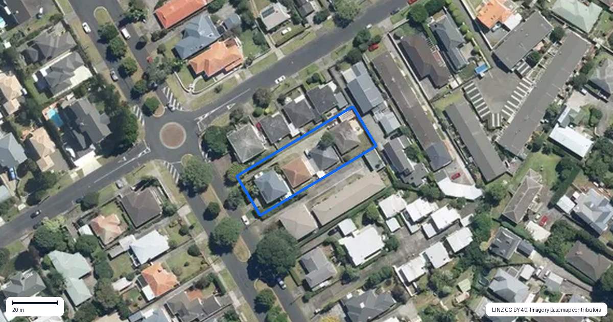 Property context map for 4/73 Moana Avenue, One Tree Hill, Auckland