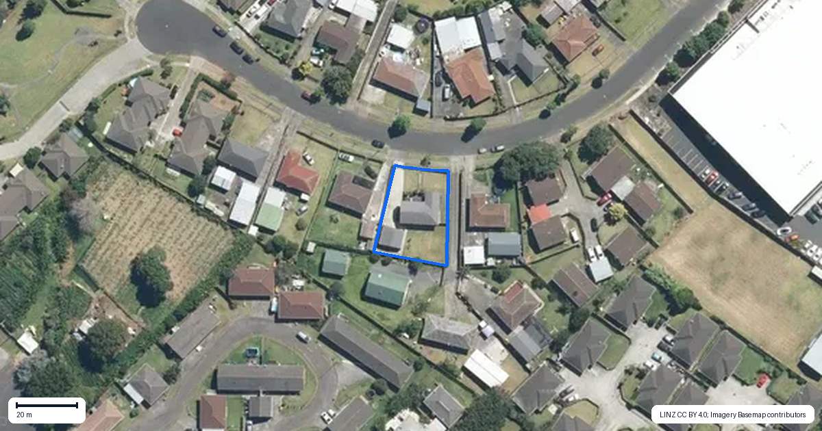 Property context map for 26 Growers Lane, Mangere East, Auckland