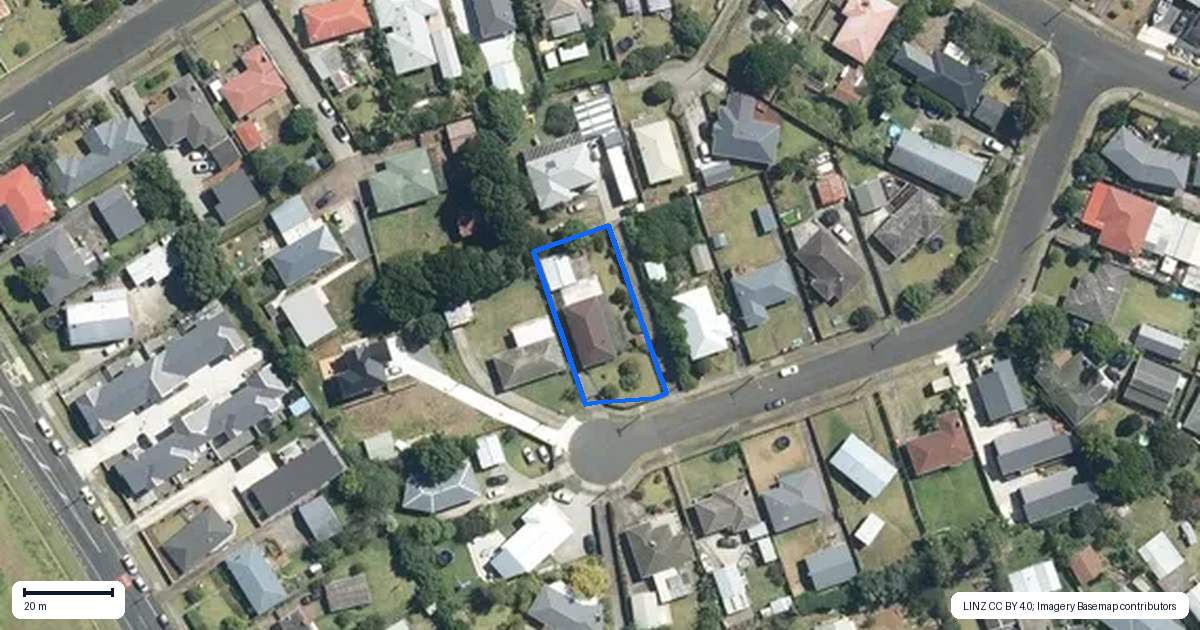 Property context map for 15 Toatoa Place, Mangere Bridge, Auckland