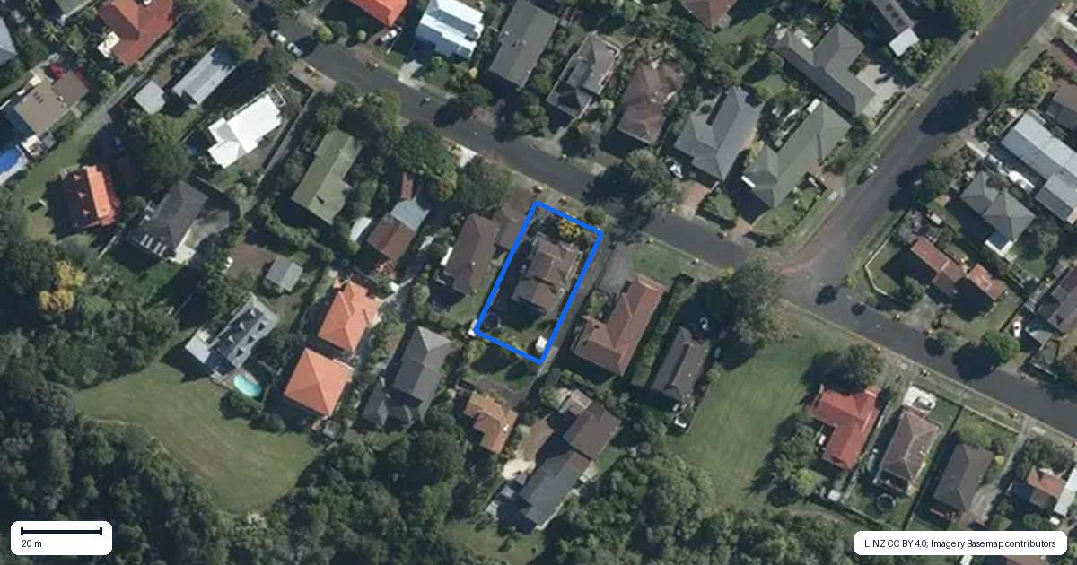 Property context map for 10 Venus Place, Half Moon Bay, Auckland
