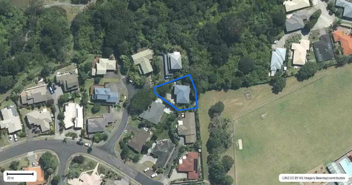 Property context map for 5 Mizen Court, Torbay, Auckland