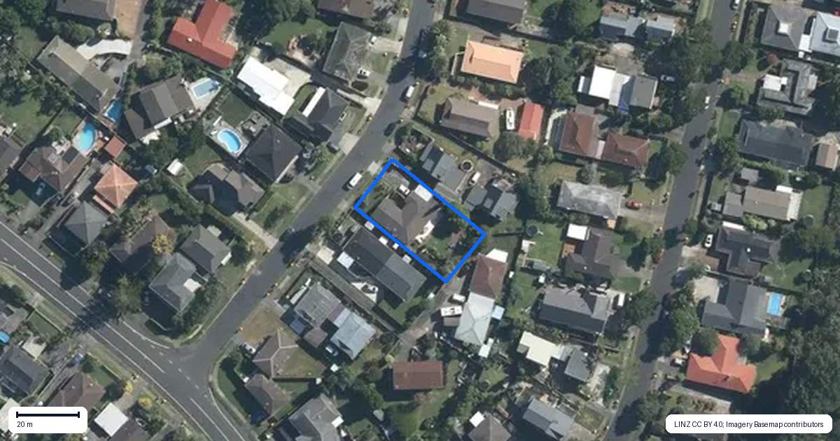Property context map for 11 Anna Watson Road, Half Moon Bay, Auckland