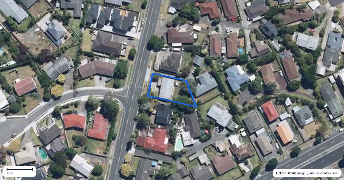 Property context map for 15 Glenmore Road, Sunnyhills, Auckland