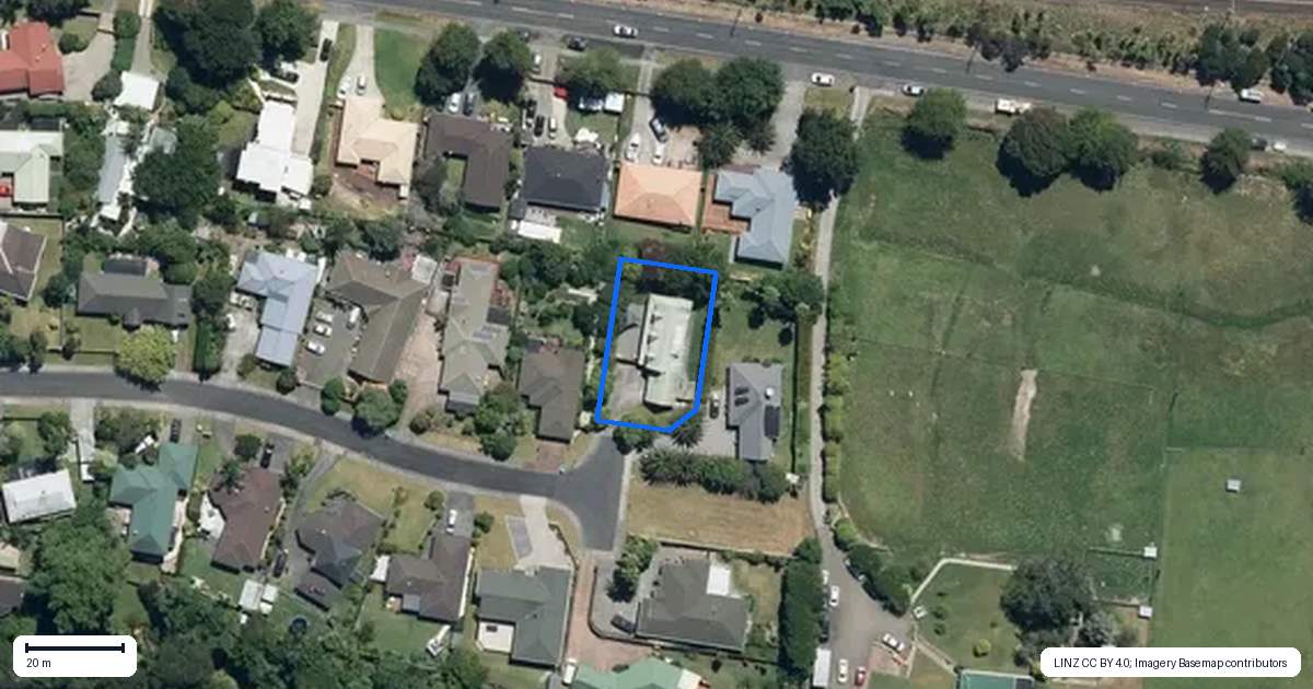 Property context map for 14 Patsy O'Hara Place, Swanson, Auckland
