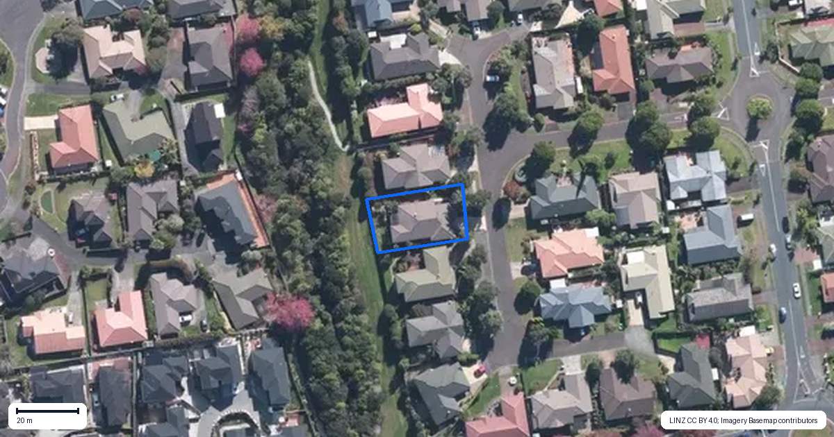 Property context map for 22 Adelphi Place, Albany, Auckland