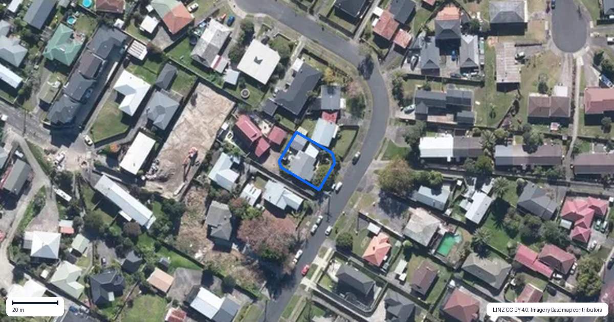 Property context map for 26 Blacklock Avenue, Henderson, Auckland