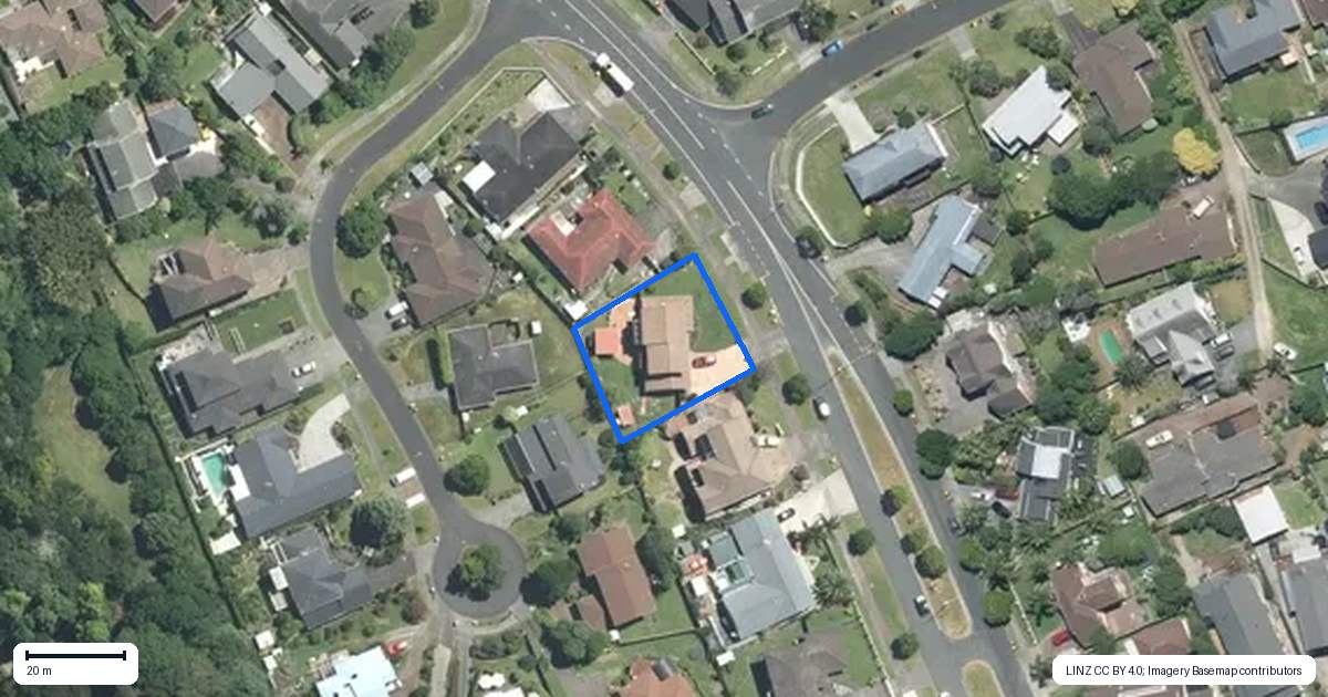 Property context map for 10 Charles Prevost Drive, The Gardens, Auckland