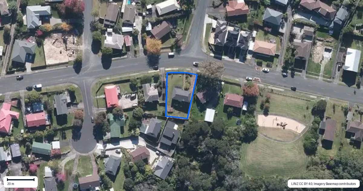 Property context map for 87 West Harbour Drive, West Harbour, Auckland