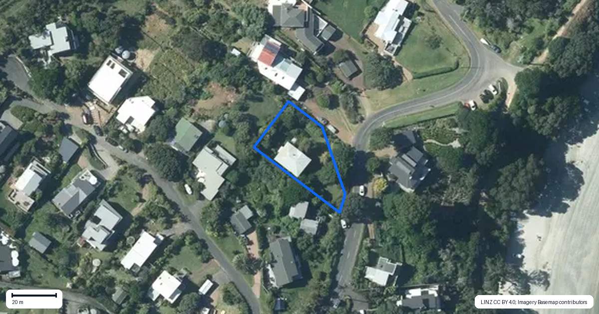 Property context map for 31 Korora Road, Oneroa, Waiheke Island