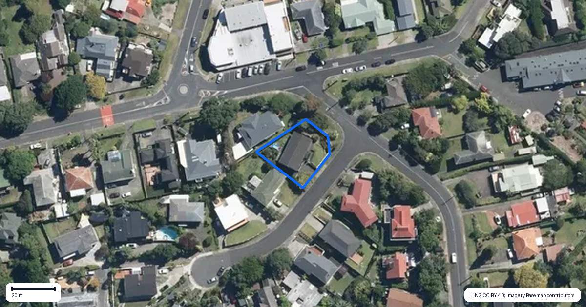 Property context map for 17 Rendcomb Place, Hillsborough, Auckland