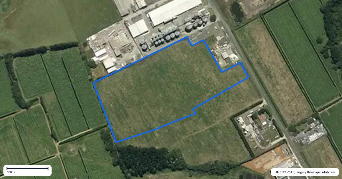 Property context map for 124 Bollard Road, Tuakau