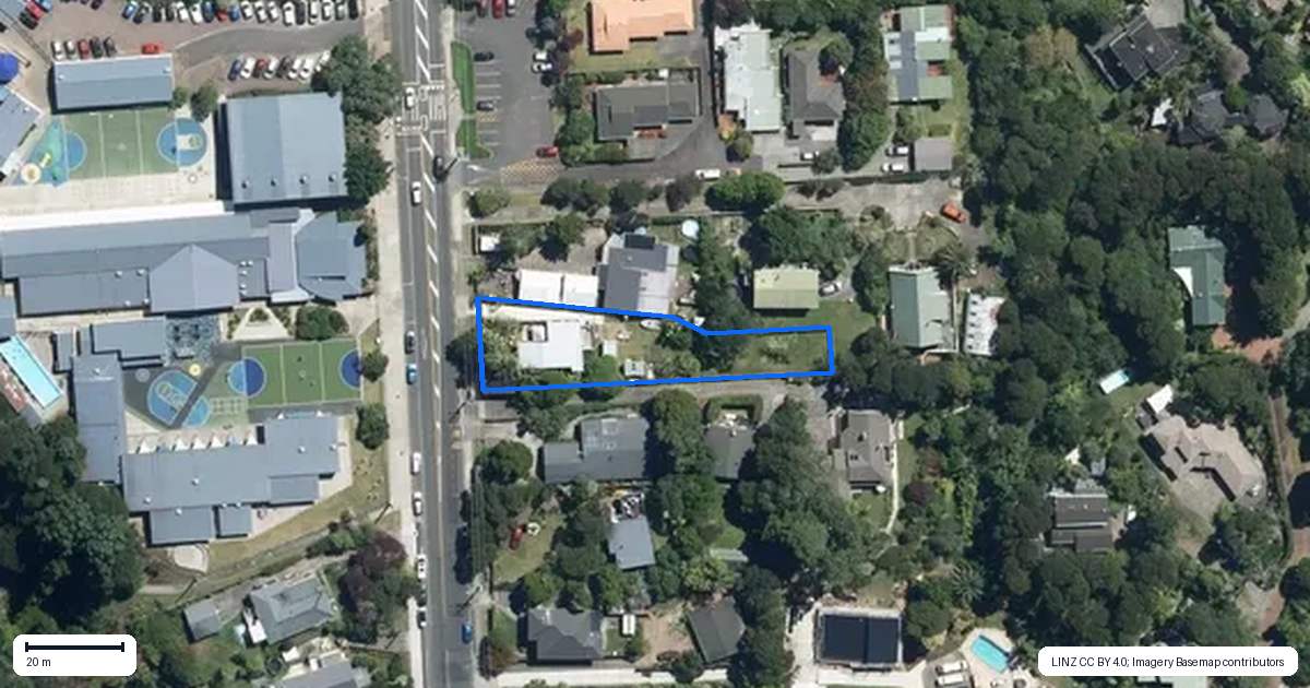 Property context map for 108 Atkinson Road, Titirangi, Auckland