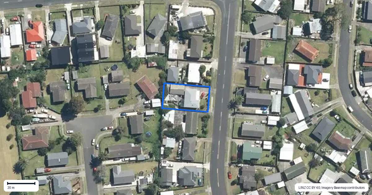 Property context map for 16 Garus Avenue, Mangere East, Auckland