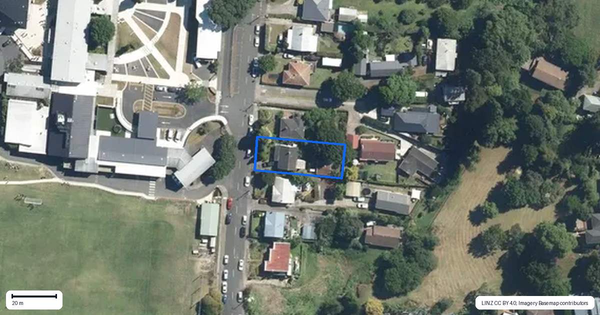 Property context map for 23 Pleasant Street, Onehunga, Auckland