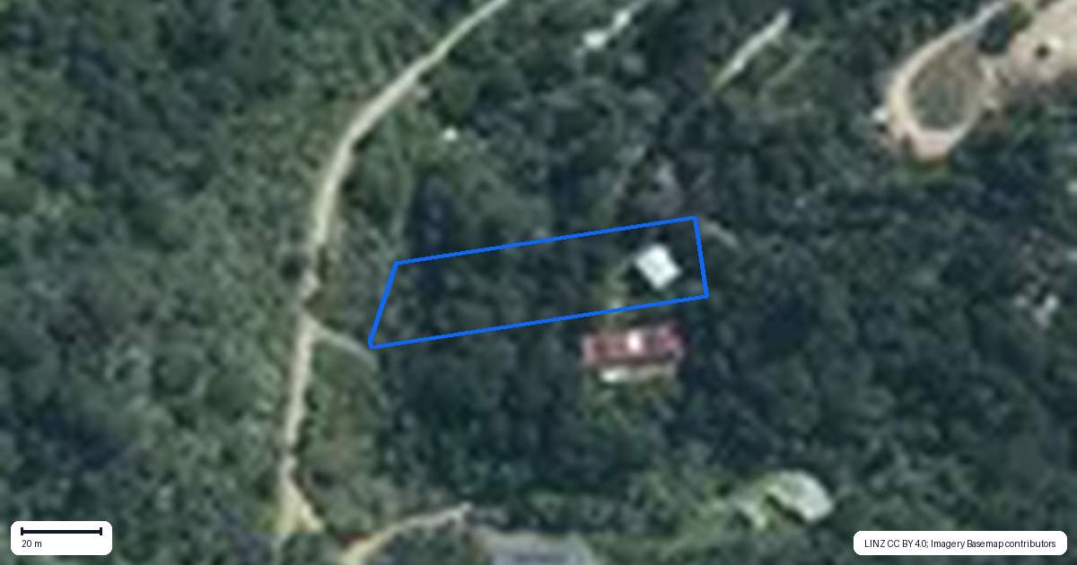 Property context map for 9 Nepean Avenue, Waiheke Island