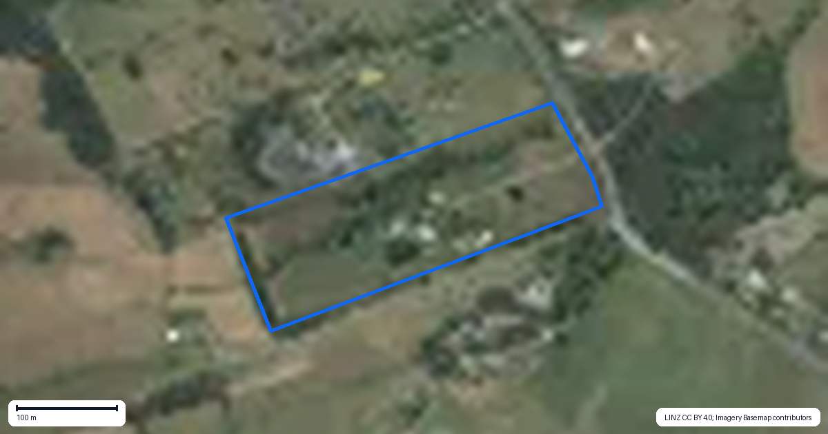 Property context map for 1021 Old North Road, Waimauku