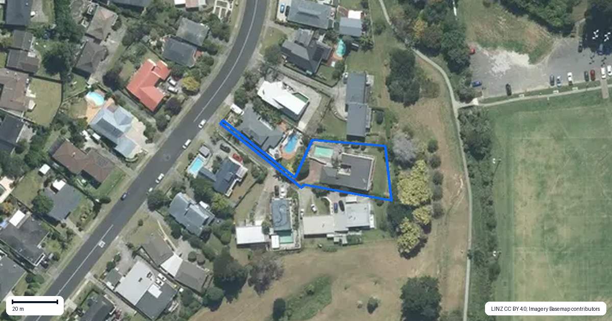 Property context map for 166 Stapleford Crescent, Browns Bay, Auckland