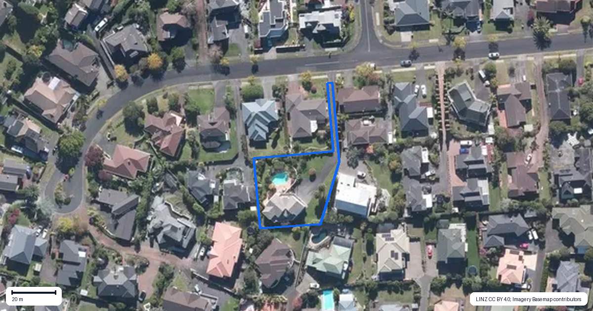Property context map for 32 Cherub Place, West Harbour, Auckland