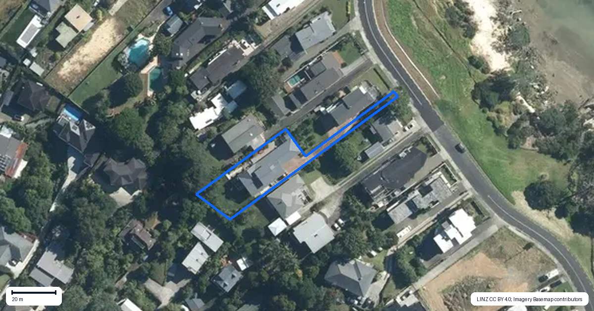 Property context map for 48A Marine Parade, Mellons Bay, Auckland