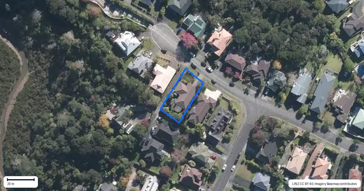 Property context map for 24 Chedworth Drive, Glenfield, Auckland