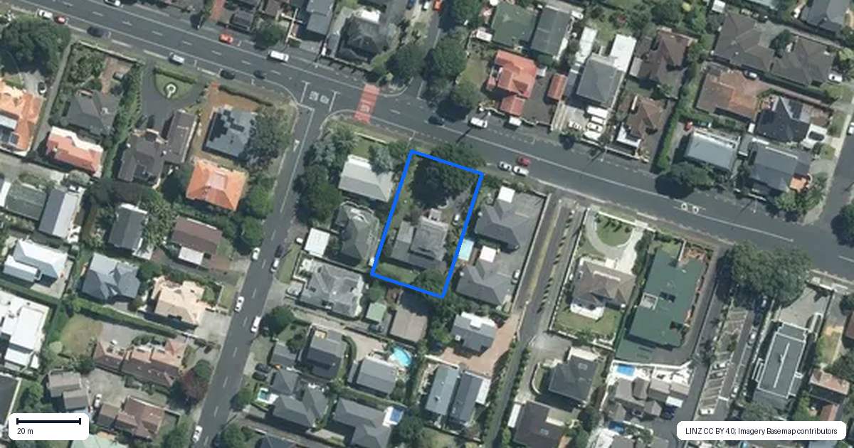 Property context map for 98 Kitchener Road, Milford, Auckland