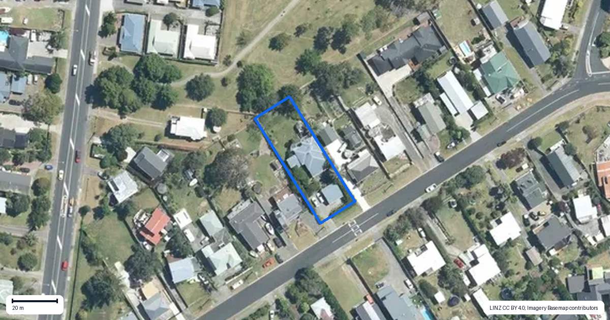 Property context map for 14 Tiri Road, Manly, Whangaparaoa