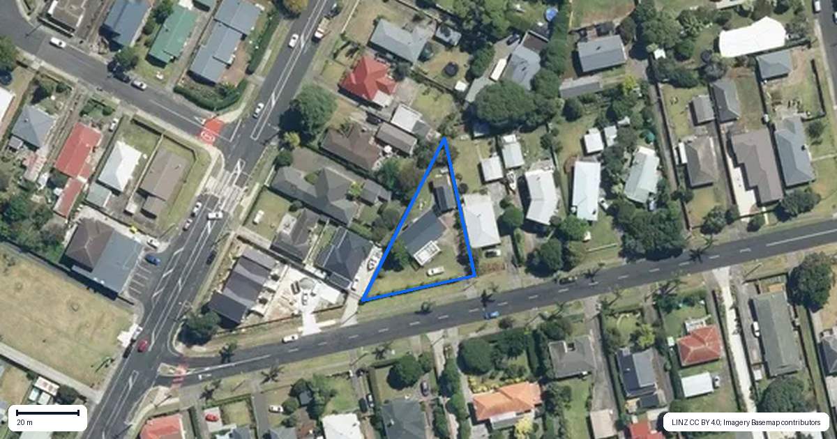 Property context map for 66 McIntyre Road, Mangere Bridge, Auckland