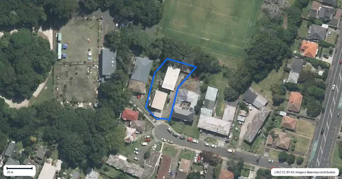 Property context map for 8/7 Begbie Place, Sandringham, Auckland