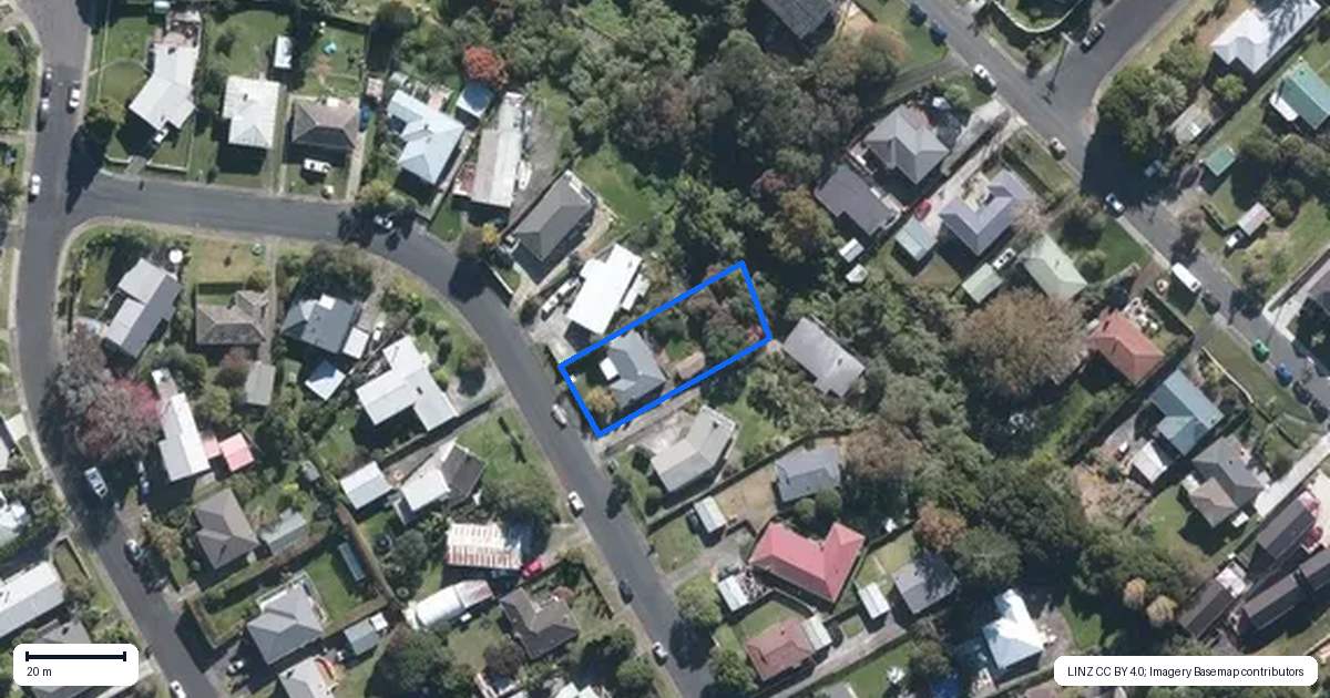 Property context map for 25 Crocombe Crescent, Beach Haven, Auckland