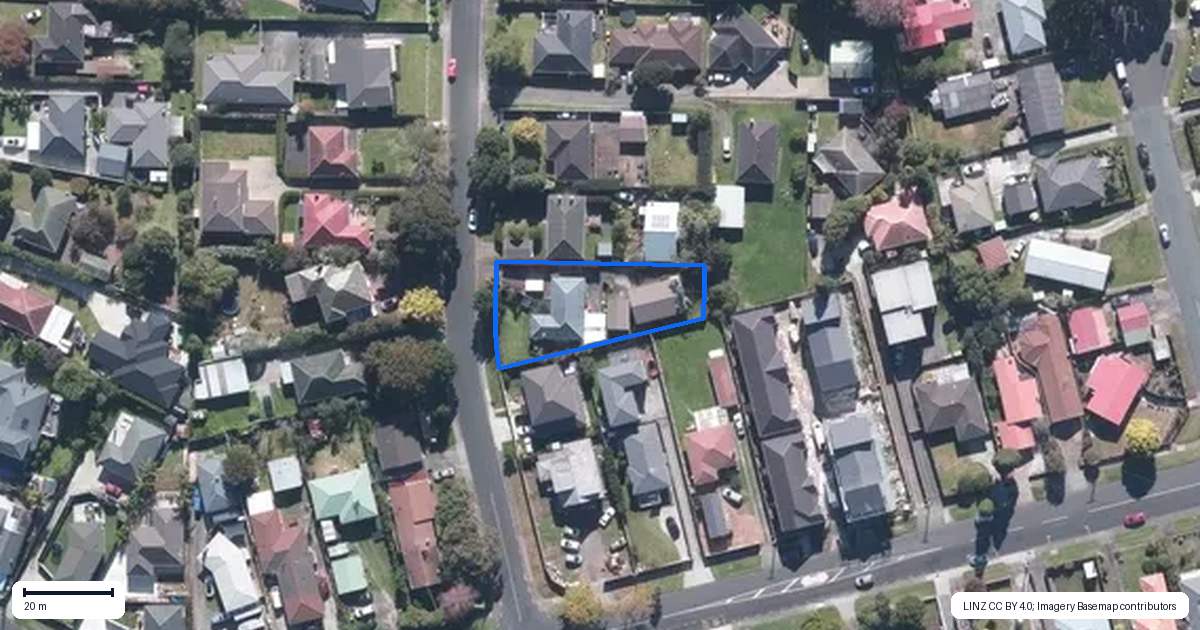 Property context map for 3 Kervil Avenue, Te Atatu Peninsula, Auckland