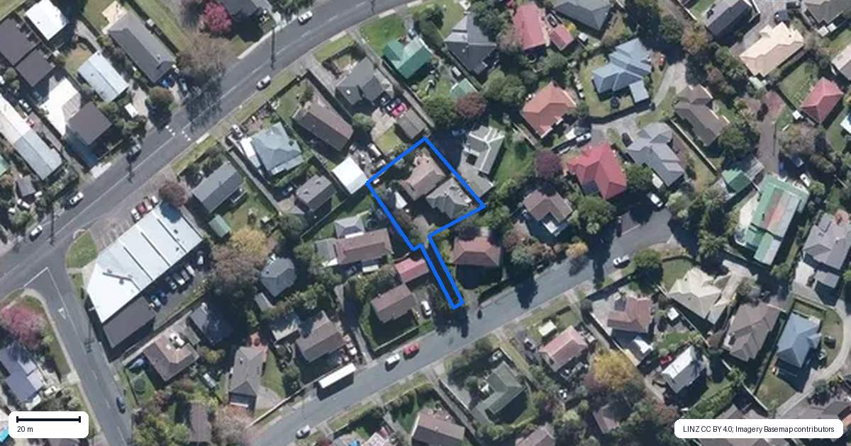 Property context map for 12 Quincey Place, Massey, Auckland