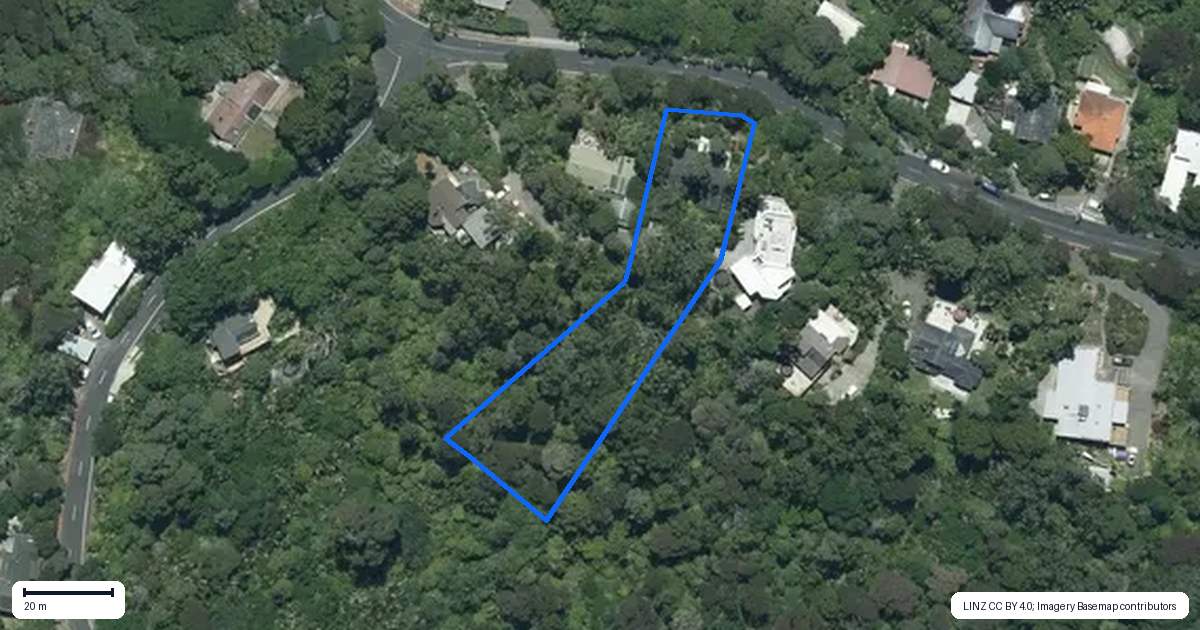 Property context map for 25 Otitori Bay Road, Titirangi, Auckland