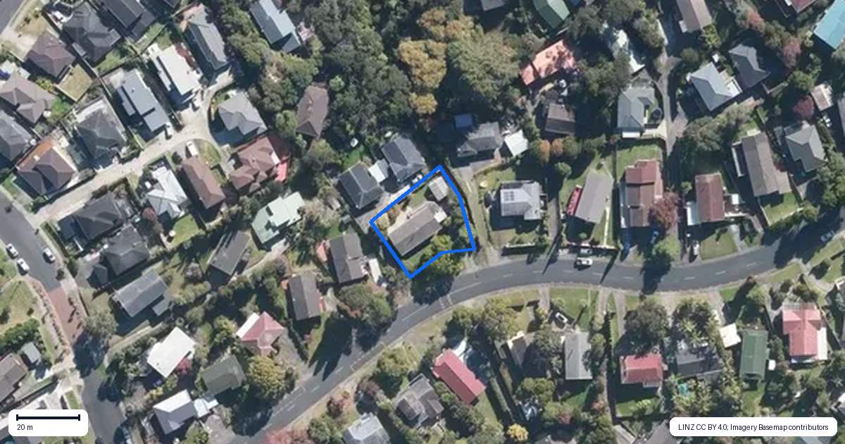 Property context map for 27 Contessa Drive, Glenfield, Auckland