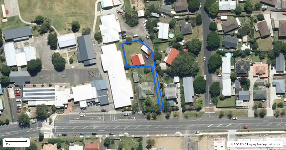 Property context map for 697A Swanson Road, Swanson, Auckland