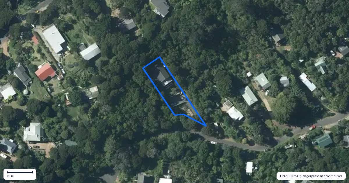 Property context map for 17 Frank Street, Oneroa, Waiheke Island