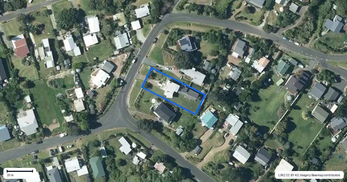 Property context map for 2 Bryan Road, Surfdale, Waiheke Island